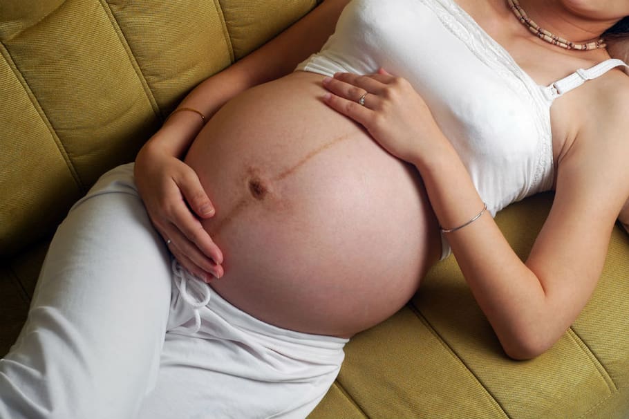 El embarazo: en la semana 11 una línea negra atravesará tu panza