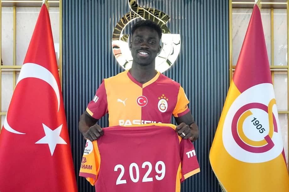 Dávinson Sánchez ha sido una pieza clave en la defensa del Galatasaray desde 2023.