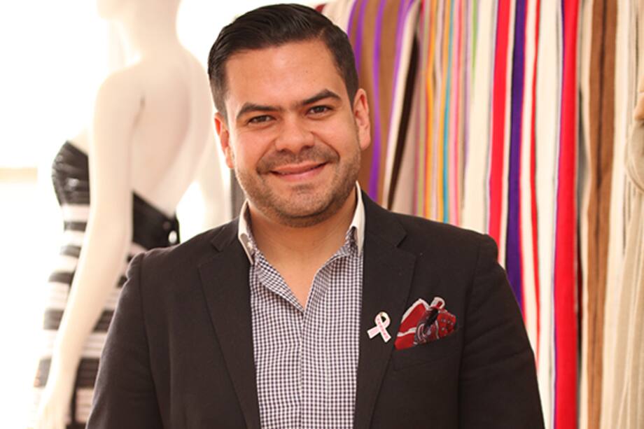 El diseñador Juan Pablo Socarras se une a la tradicional caminata AVON