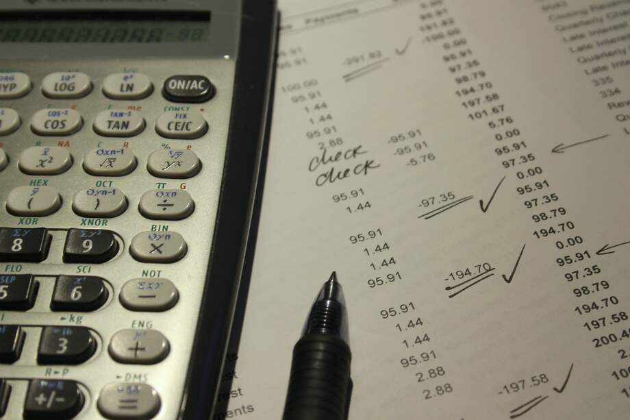 Se registraron 48.052 cancelaciones de unidades económicas. / Bloomberg.