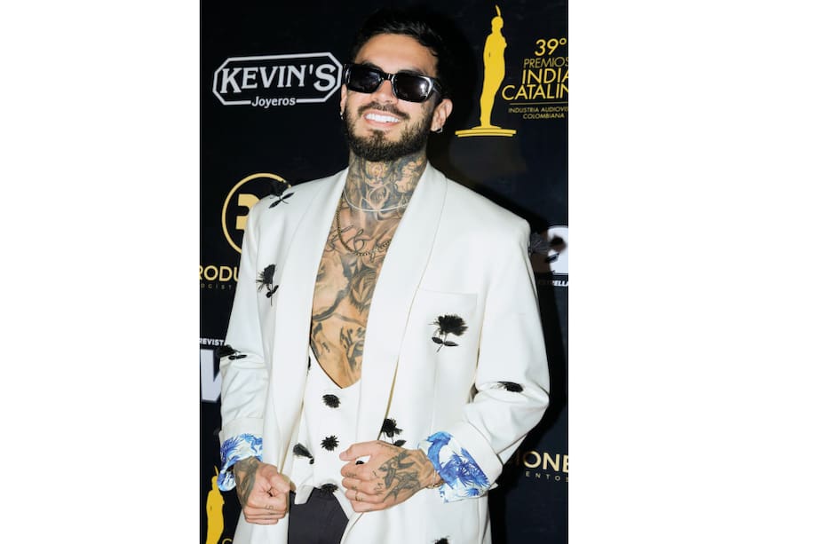 Kevin's Joyería en la alfombra roja de los Premios india Catalina