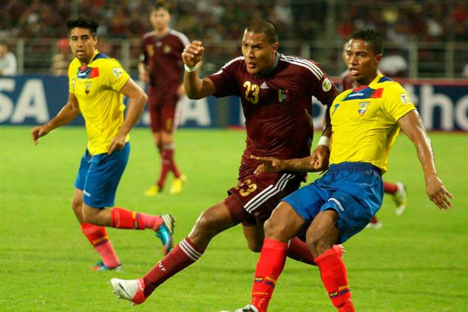 Los dirigidos por el colombiano Reinaldo Rueda llegaron a 17 puntos, uno más que Colombia que descansó en esta jornada. / EFE