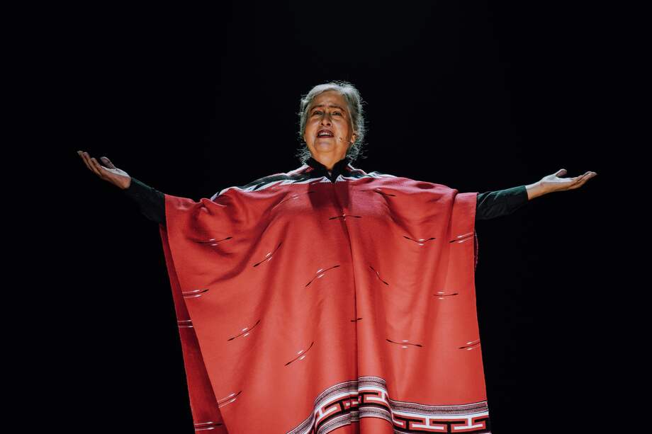 La actriz Carmenza Gómez interpreta a la cantante Chavela Vargas en la última etapa de su vida. "Esto no es un programa de esos de imitación como 'Yo me Llamo'. No pretendo imitar a Chavela", dice la actriz cartagenera.