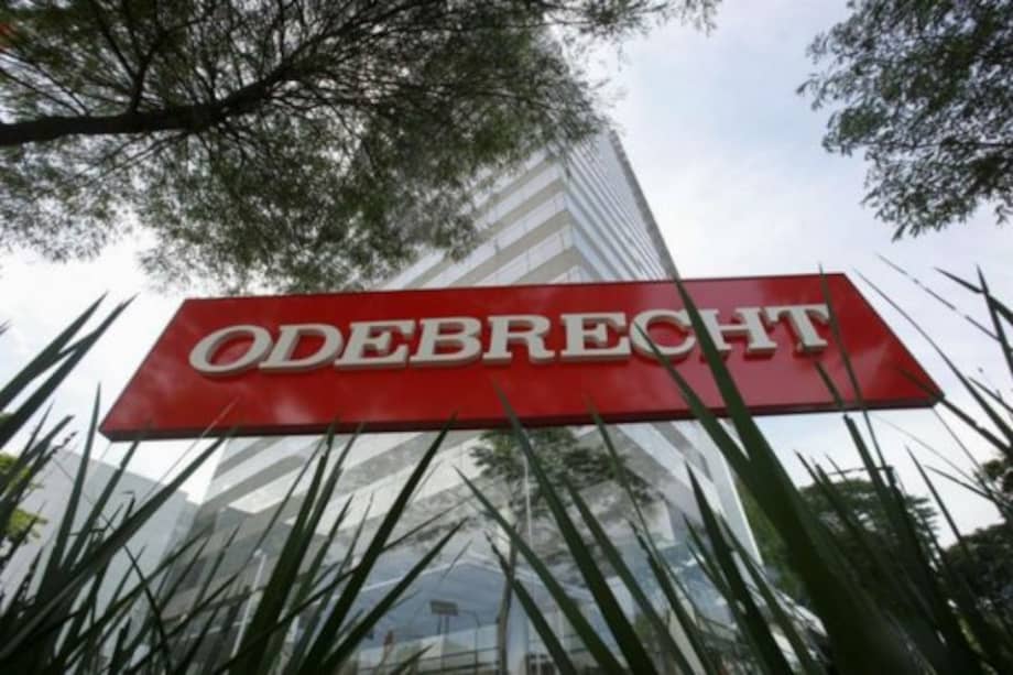 Según la acusación presentada en la Corte del Distrito Este de Nueva York, Odebrecht tenía una división especial, llamada Division of Structured Operations (división de operaciones estructuradas), a través de la cual, dice el documento, “se pagaron millones de dólares en sobornos durante quince años, cometidos por ejecutivos de alto nivel de la compañía”. / Foto: EFE