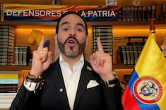 AME3259. BOGOTÁ (COLOMBIA), 26/07/2026.- Captura de video tomada de la cuenta oficial en X @ABDELAESPRIELLA durante una alocución del presidente electo de Colombia, Abelardo de la Espriella, este domingo en sus redes sociales. De la Espriella anunció que quiere que la ceremonia de su investidura, el próximo 7 de agosto, se haga en Cali, capital del departamento de Valle del Cauca, la principal ciudad del suroeste del país. EFE/ @ABDELAESPRIELLA /SOLO USO EDITORIAL/NO VENTAS/SOLO DISPONIBLE PARA ILUSTRAR LA NOTICIA QUE ACOMPAÑA (CRÉDITO OBLIGATORIO)