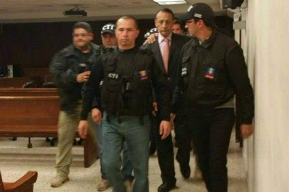 Fiscalía le imputará tres delitos al exgobernador Álvaro Cruz por 'carrusel'