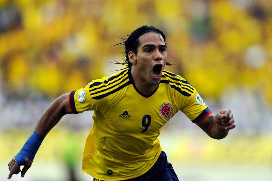 Falcao: Mi pierna derecha ya está celosa por los goles de la izquierda