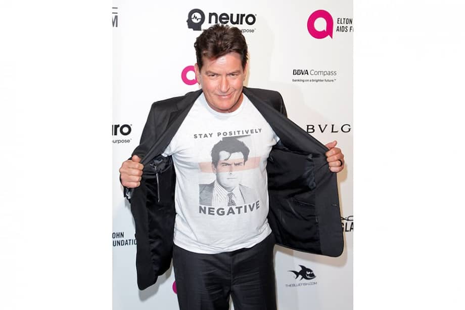 Charlie Sheen en la fiesta de Elton John. / AFP
