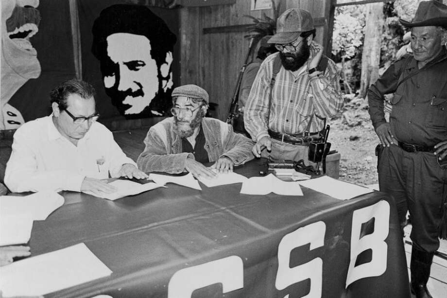 Días de paz y guerra