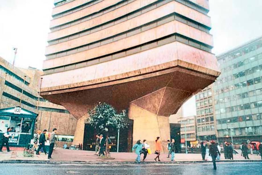 Fiscalía realizó inspección judicial a sede de la Contraloría General