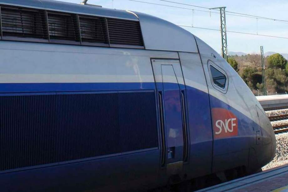 Inauguran en España tren de alta velocidad entre Barcelona y Francia
