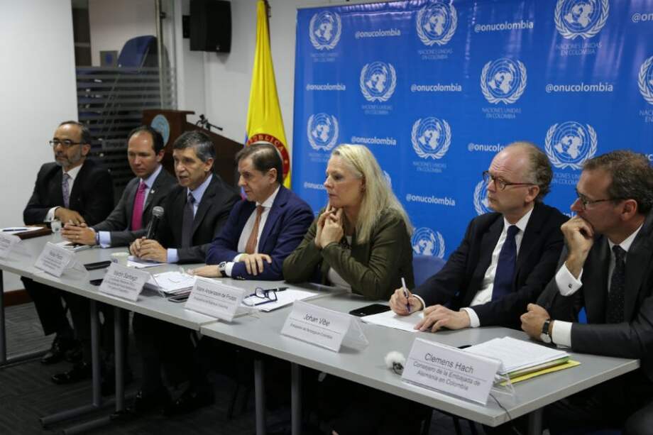 Rafael Pardo, consejero del Posconflicto, junto a los embajadores de Reino Unido, Suecia, Alemania y Noruega. / ONU