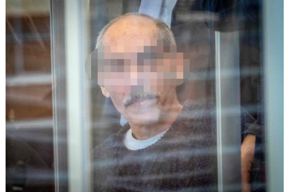 Si Anwar Raslan es declarado culpable, bajo el concepto de ser el principal perpetrador de los crimines y no solo un asistente, podría enfrentar cadena perpetua.