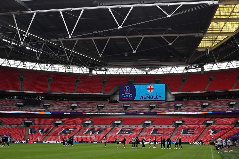 Panorama del estadio de Wembley, lugar en el que se jugará la final de la Eurocopa Femenina entre Inglaterra y Alemania.
