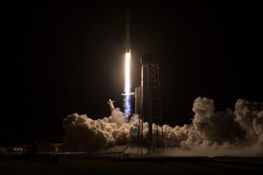 La misión tenía previsto partir a fines de octubre, pero el despegue fue postergado varias veces.