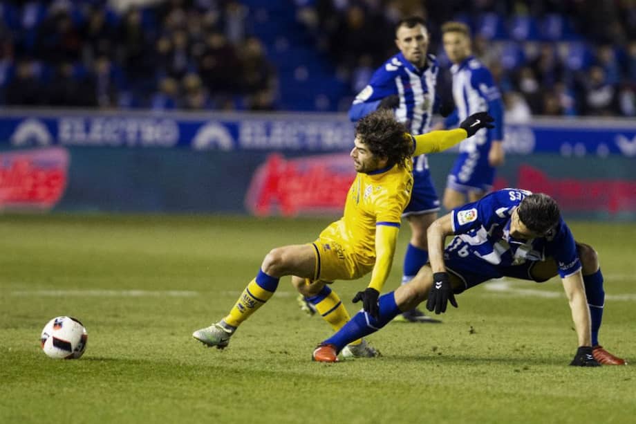 Daniel Torres, mediocampista del Alavés. Foto: EFE