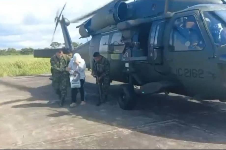 La ciudadana fue ubicada en una zona selvática tras varios días en condiciones extremas, luego de huir de un grupo armado.