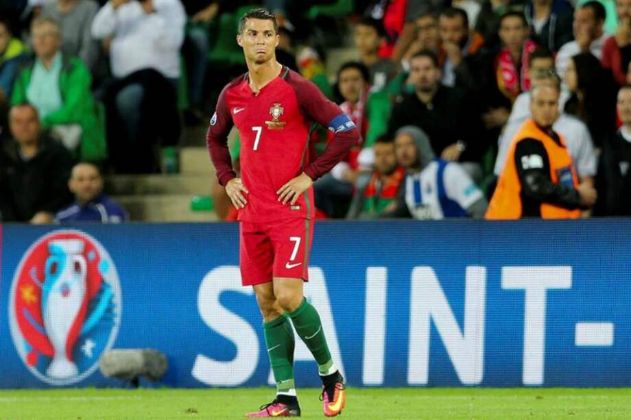 El capitán de Portugal no pudo convertir en el debut de su selección en la Eurocopa. / EFE