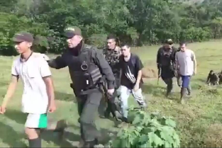 Tres de los jóvenes desaparecidos en el Bajo Cauca a finales de febrero fueron liberados este viernes.