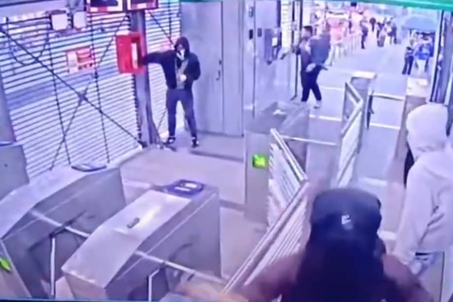 La denuncia sobre un presunto “plan del no pago” surgió tras los disturbios registrados en la estación Calle 76, donde hubo enfrentamientos, daños y denuncias de vandalismo.