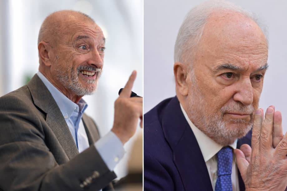 El escritor español Arturo Pérez Reverte y Santiago Muñoz Machado, director de la Real Academia Española.