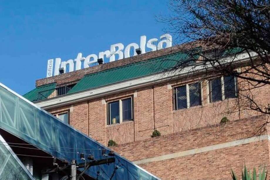 Senador dice que quiebra de Interbolsa tiene mucho que ver con una pirámide