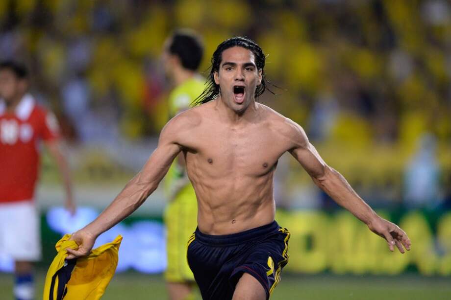 Falcao celebra el gol del empate ante Chile. El delantero, con nueve goles, es el máximo artillero de la tricolor en esta Eliminatoria. / Foto: EFE