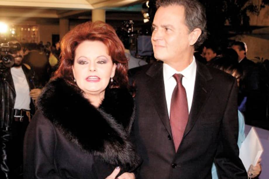 Hallan muerto al viudo de Rocío Dúrcal en su apartamento