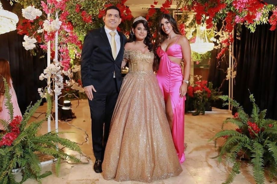 Peter Manjarrés, su hija Valerie Manjarrés Guzmán y su actual esposa Tata Becerra.