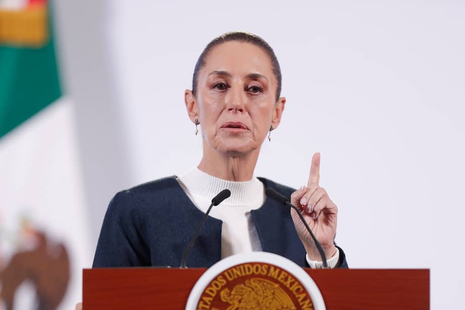 La presidenta de México, Claudia Sheinbaum, dijo que la relación con Estados Unidos es de "coordinación", pero "no de subordinación", al responder a las críticas del embajador de ese país a la estrategia de seguridad del gobierno.