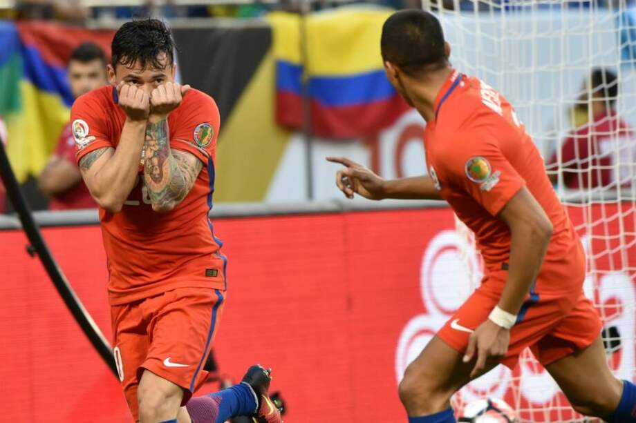 Fuenzalida marcó el segundo gol de Chile. Foto: AFP