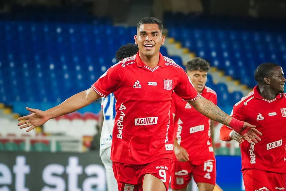 Luis Ramos anotó uno de los goles de la victoria escarlata.