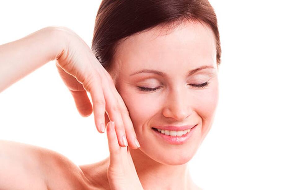 Aliméntate sanamente para conservar una piel joven