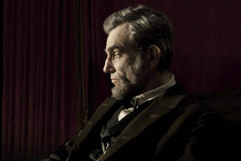 Daniel Day-Lewis representa al expresidente de Estados Unidos Abraham Lincoln. / EFE