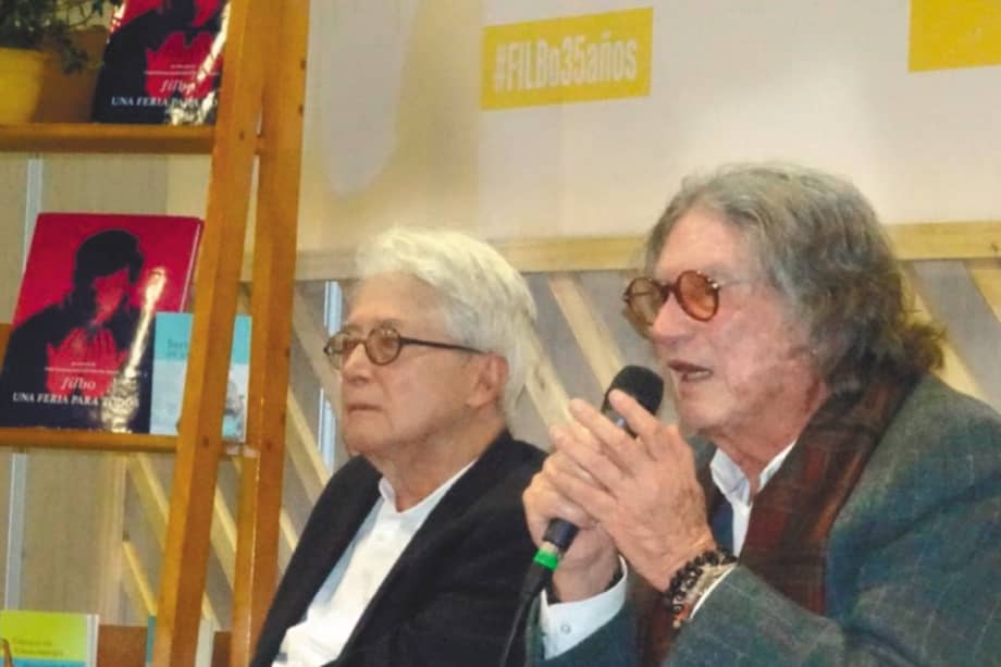 Juan Leonel Giraldo (izq.) y Fernando Wills, escritores colombianos. / Marco Antonio González