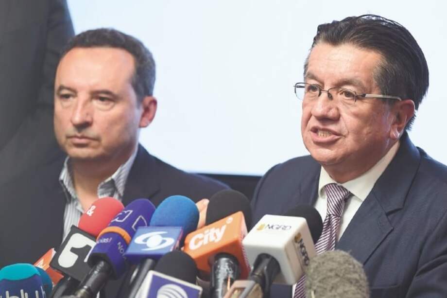 El ministro de Salud, Fernando Ruiz, confirmó ayer el primer caso de coronavirus en Colombia. / Gustavo Torrijos