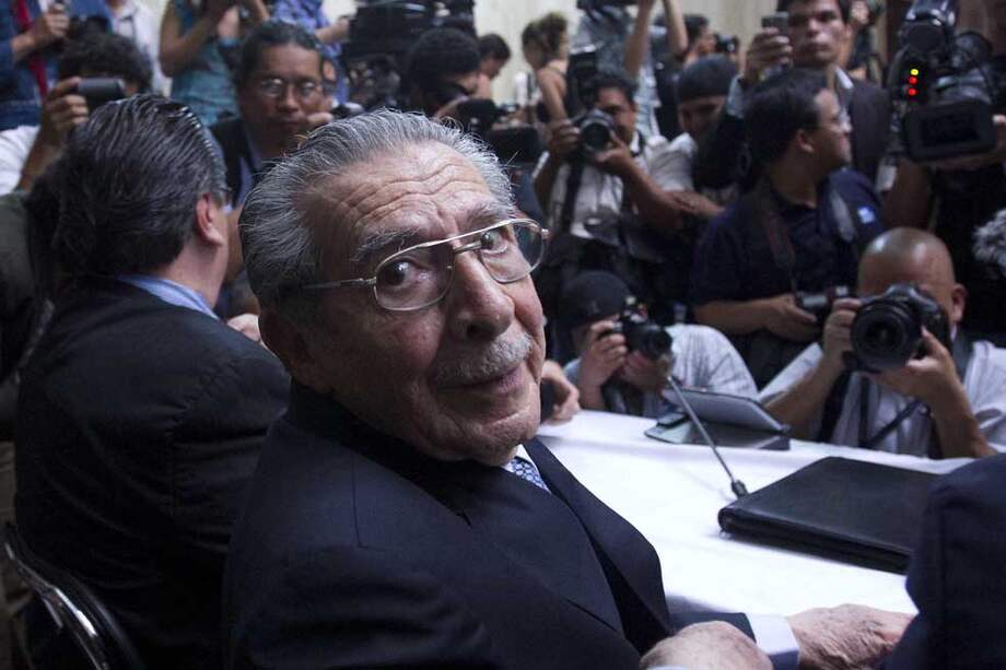 El exdictador guatemalteco Efraín Ríos Montt durante una audiencia en la Corte Suprema de Justicia de este país./ EFE