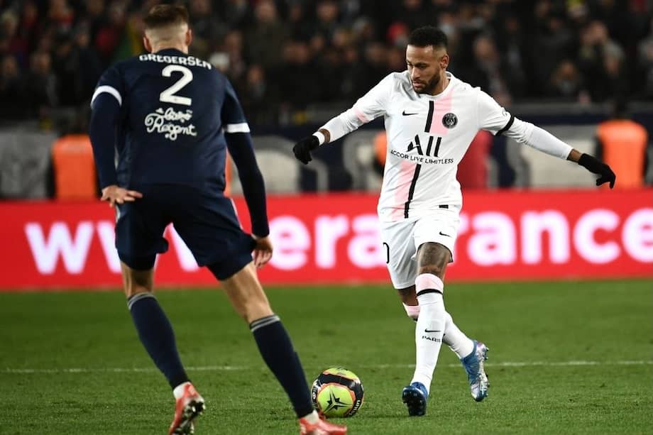 Neymar, autor del doblete contra Bordeaux.