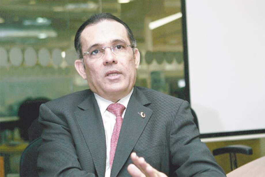 Conservador, que se veía santista, empezó a apuntar hacia Óscar Iván Zuluaga