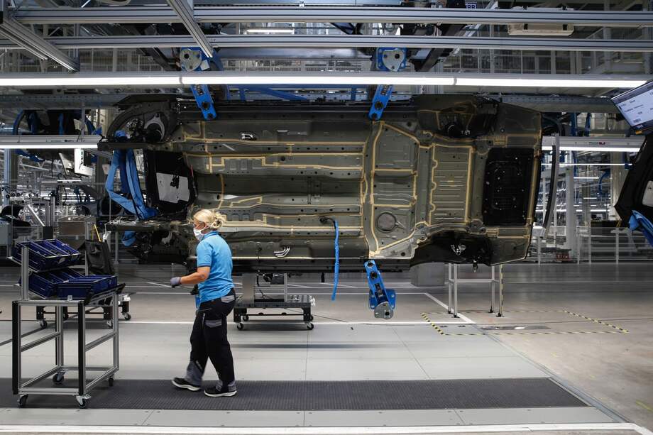 La Federación Alemana de Asociaciones de Empleadores (BDA), sin embargo, considera que el momento para introducir una medida así no puede ser menos oportuno para las empresas.