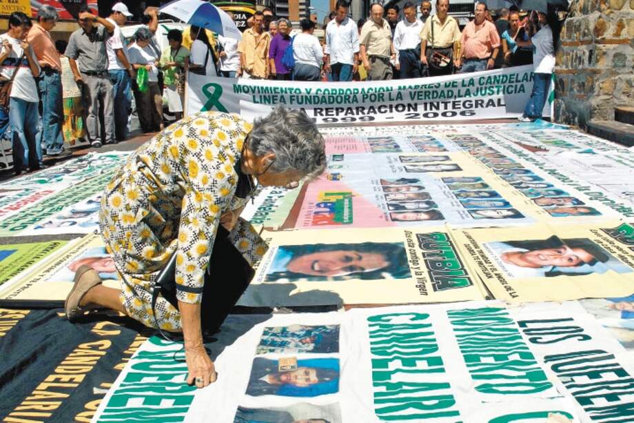 Las Madres de La Candelaria, en Medellín, es una de las organizaciones que piden claridad sobre su participación en el sistema de justicia especial. / EFE
