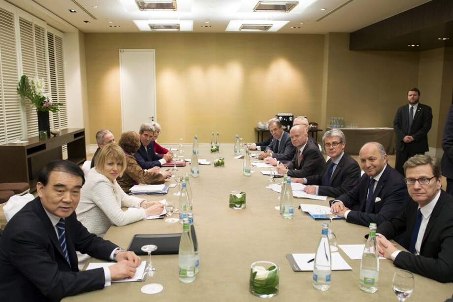 Grandes potencias están negociando actualmente en Ginebra con Teherán.