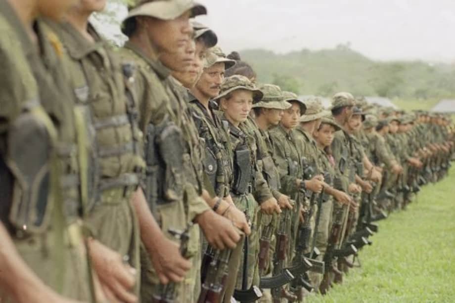 Según el Tribunal Internacional sobre la Infancia afectada por la Guerra y la Pobreza, entre 14 mil y 17 mil menores hacen parte de las filas de los grupos armados ilegales en Colombia, entre guerrillas y bandas criminales. / Archivo El Espectador