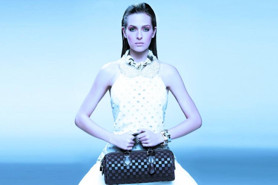 Modelo: Michelle Rouillard, Fotógrafo: Hernán Puentes, Styling: Camilo Monsalvo, Maquillaje y perinados: Alex Ramos, Asistentes de fotografía: Juan David Rojas y Junio Rojas, Asistente de Styling: Daniela Espinel, Dirección de Fotografía: Nelson Sierra