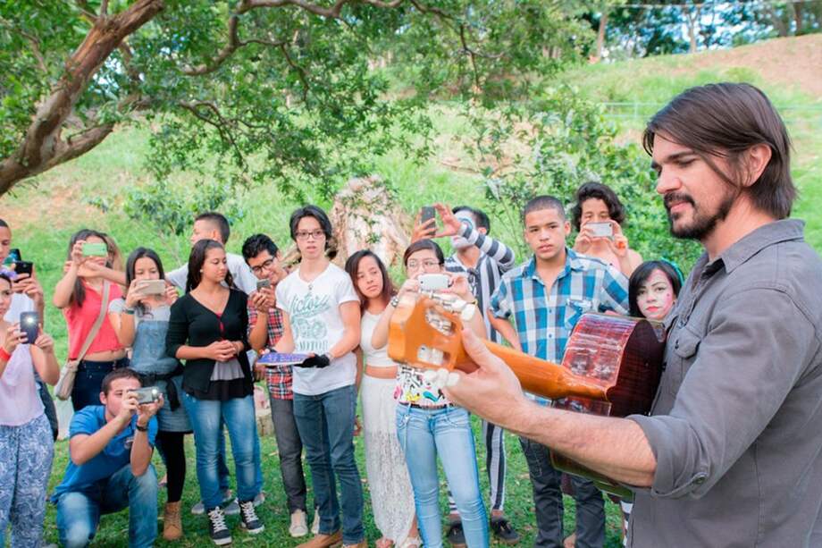 Juanes en la Fundación Mi Sangre. / Cortesía