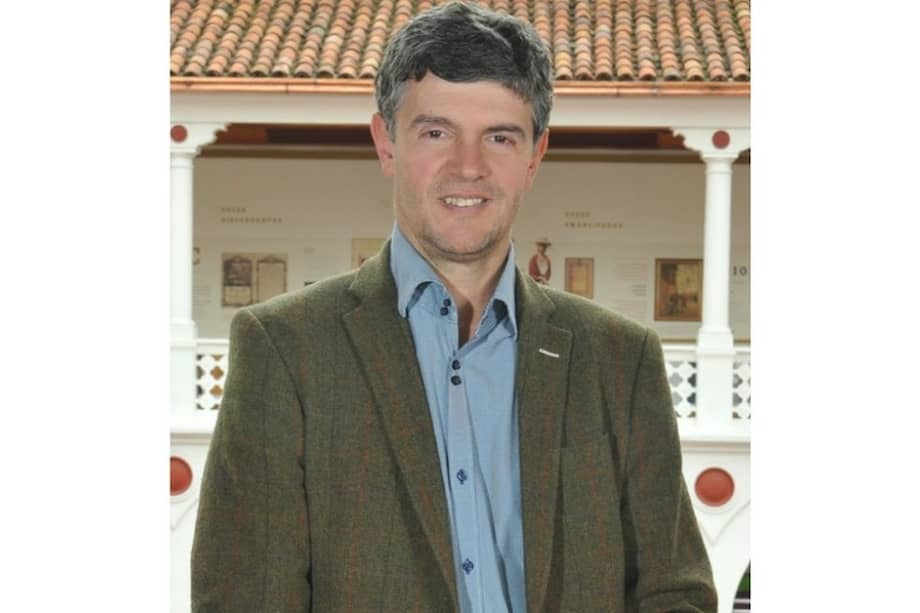 Enrique Serrano López es comunicador social y filósofo de la Universidad Javeriana.