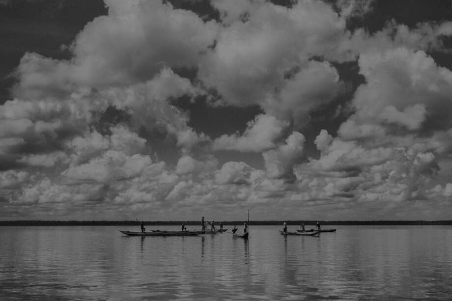 Canoas de pescadores en la Ciénaga Grande de Santa Marta. / Jorge Panchoaga