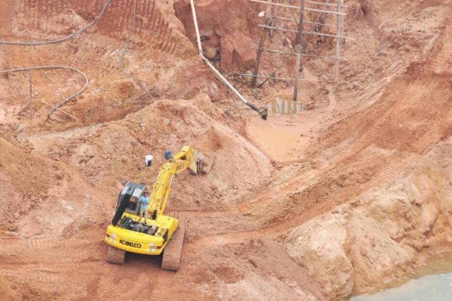 Muchas solicitudes de titulación colectiva de comunidades afros se traslapan con proyectos y solicitudes mineras y de hidrocarburos.