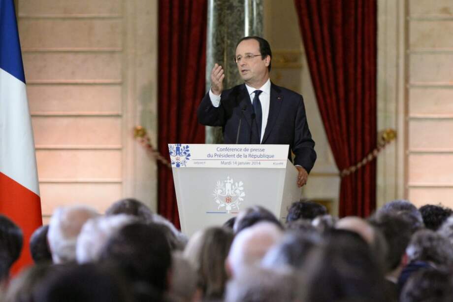 Hollande reconoce un momento "doloroso" en su pareja y promete aclaración