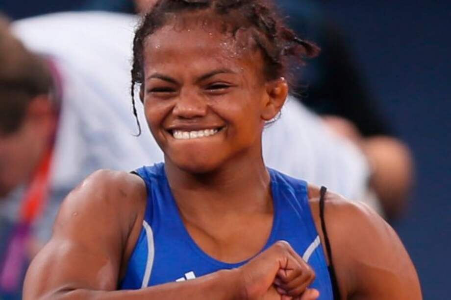 Jackeline Rentería se lesionó la mandíbula